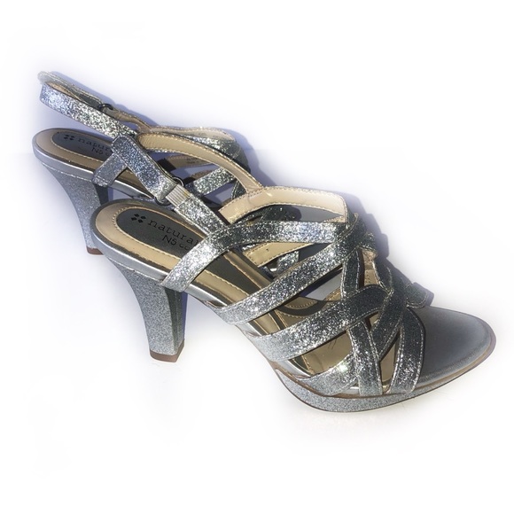 NATURALIZER N5 COMFORT SIZE 6 SILVER GLITTER HEELS - Picture 1 of 7